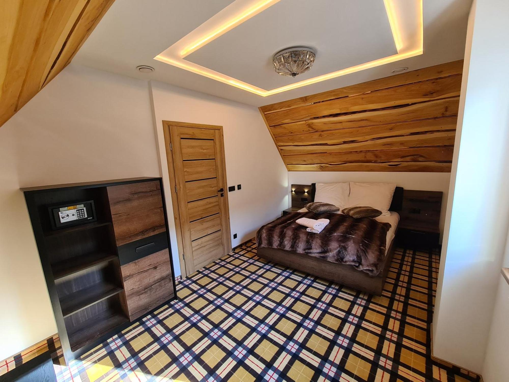 Chalet Royal House